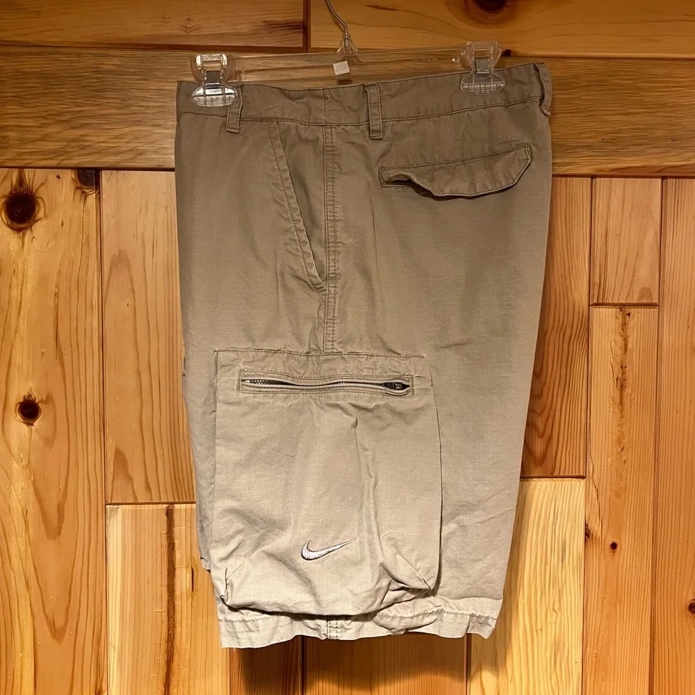 Men’s NIKE Ripstop Cargo Golf Skateboard Hiking ACG Style Shorts 36 x 10” Inseam - Picture 3 of 12